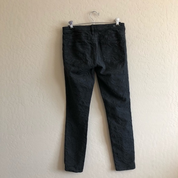 Anthropologie Pilcro Serif Mid-Rise Jacquard Jeans - Picture 5 of 8